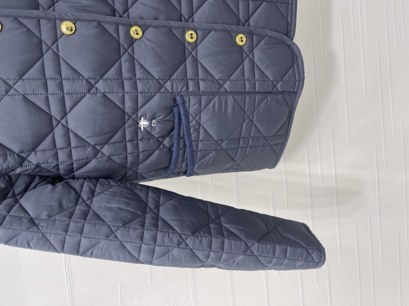 chr1st1an D10r outwear